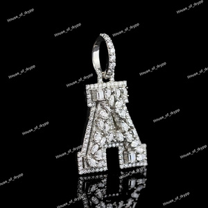 Colgante de letra A con incrustaciones de moissanita, estilo diamante, amuleto inicial de lujo, joyería hip hop, colgante de alfabeto llamativo - Product Image 2
