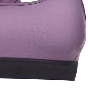 Sujetador deportivo cómodo y con buen soporte, con tirantes ajustables, hecho de tela suave de secado rápido, adecuado para entrenamientos. - Product Image 6