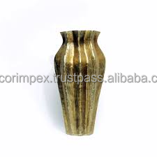 Vase en métal plaqué or Vase en or brossé Vase décoratif en or brillant Vase en métal doré martelé Vase finition or antique - Product Image 4