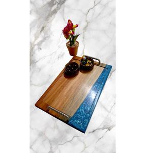 Bandeja de Servir de Madera de Acacia y Resina Epoxi con Asas de Metal, Bandeja Decorativa de Madera para Aperitivos para el Hogar y la Cocina - Product Image 2