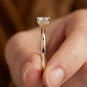 Bague de fiançailles en diamant de laboratoire taille cœur 1,00 carat, or jaune 10K, solitaire pour femme, certifiée IGI, bague de mariage de luxe - Product Image 5