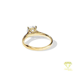 Anillo de Compromiso Solitario con Diamante Cultivado en Laboratorio de Corte Redondo en Oro Amarillo de 14K, Anillo de Promesa Minimalista para Mujer - Product Image 3