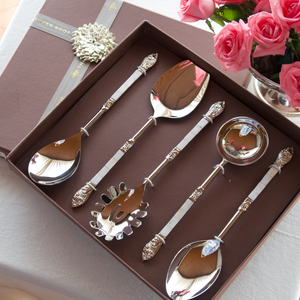 Juego de Cucharas para Servir Lustro Serve Collection Opal Grace, Cucharas de Lujo con Diseño de Concha, Juego de Regalo Regal Pearl, Cucharas Divine Lustre para Fiestas - Product Image 1