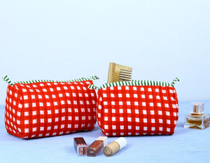 Hot Selling Highly Capacity Woman Portable Travel Work Quilted Floral Cotton Soft Toiletry Cosmetic Bag - Product Image 3