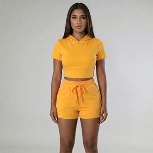 Conjunto de Dos Piezas para Mujer, Top Corto con Capucha de Manga Corta Rosa Sólido y Pantalones Cortos con Cordón, Ropa al por Mayor OEM ODM - Product Image 4
