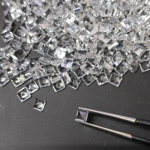 ควอตซ์แอเมทิสต์ธรรมชาติจากแอฟริกา ขนาด 4 มม. ทรงสี่เหลี่ยมเจียระไนแบบ Step Cut คุณภาพดีที่สุด สำหรับทำเครื่องประดับ - Product Image 4