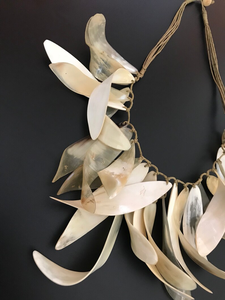 Collier en corne moderne fait main écologique pour femme, bijoux en corne de buffle polie de qualité supérieure, cadeau idéal pour mariage - Product Image 5