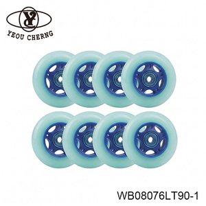 Ruedas de Patinaje YEOU CHERNG WB08076LT90-1 Azul Claro con Núcleo Azul para Deportes al Aire Libre - Product Image 1