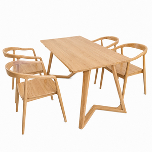 Juego de Comedor Moderno de Madera Estilo Escandinavo de 5 Piezas con Sillas de Respaldo Sólido y Mesa con Patas Arqueadas para el Hogar - Product Image 1