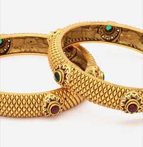 Bracelet en laiton vintage, bracelet en métal doré traditionnel, bracelet de mariage classique pour femmes - Product Image 3