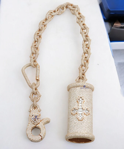 จี้รูปทรงกระบอกประดับมุกน้ำจืดและมอสซาไนต์แบบฝังละเอียดเคลือบทองคำขาวและโรสโกลด์ สไตล์หรูหราสำหรับงานปาร์ตี้ฮิปฮอป - Product Image 6