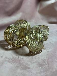 Anillo de Servilleta Metálico Clásico, Ideal para la Decoración de Mesas de Comedor de Hoteles, con Acabado Duradero y Apariencia Elegante - Product Image 6