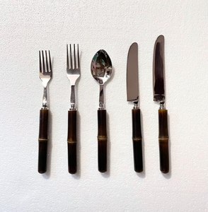 Juego de cubiertos estilo indio con mango de bambú natural, cubiertos de acero inoxidable para vajilla de boda, utensilios de mesa. - Product Image 1