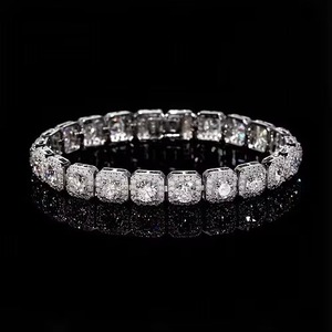 Bracelet tennis diamant le plus vendu, bijou élégant et étincelant pour femme, idéal pour les occasions de luxe, les fêtes, les mariages et les fiançailles. - Product Image 3