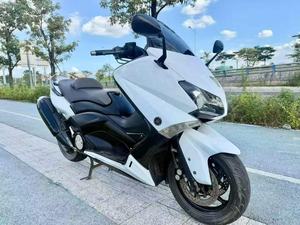 Scooter Maxi Premium à Essence 530cc Refroidi par Eau, Bicylindre Parallèle, Idéal pour les Trajets Urbains – Meilleures Ventes - Product Image 1