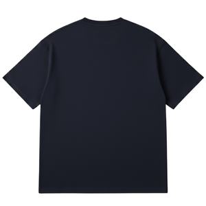 Camiseta de Manga Corta Oversize para Hombre, Color Azul Marino, Logotipo Minimalista en el Pecho, Cuello Redondo de Algodón, Estilo Casual Urbano, Venta al Por Mayor OEM - Product Image 2