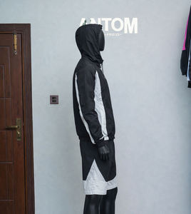 ชุดเซ็ตเสื้อยืดและกางเกงขาสั้นผู้ชาย ผ้าฝ้าย 100% สไตล์ลำลอง แฟชั่นใหม่สำหรับฤดูร้อน ลายปักแบบดิสเทรส คุณภาพสูง เหมาะสำหรับออกกำลังกาย - Product Image 3