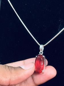 สร้อยคอรูปไข่หลากสีประดับทับทิม สีแดง สีชมพู สีน้ำเงินรอยัล และสีฟ้าคอร์นฟลาวเวอร์ เงินเยอรมันประดับอัญมณี ทำด้วยมือสำหรับเครื่องประดับผู้หญิง - Product Image 3