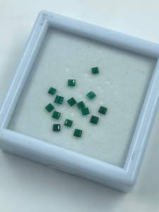 Émeraude Naturelle de Haute Qualité, Coupe Coussin, 1,22 Carat, 2MM, Verte, pour Bijoux Fins en Gros - Product Image 4