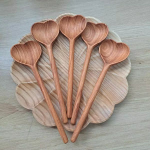Cuillère à dessert en bois du Vietnam, fabriquée à la main, avec manche en forme de cœur, élégant ustensile de service pour boulangerie, crème glacée, articles de cuisine du Vietnam - Product Image 1
