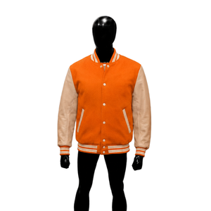 Chaqueta Varsity de Lana Naranja con Mangas de Cuero Beige, Chaqueta Bomber de Béisbol Personalizada con Letras, para Hombre y Mujer, Venta al Por Mayor, Clásica - Product Image 1