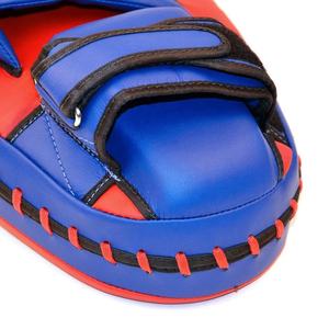 Almohadilla de Boxeo Fairtex Roja y Azul de Cuero Genuino, Equipo de Entrenamiento Duradero con la Frase 'Never Give Up' Impresa, Guante de Enfoque Faritex CP-FM-13 - Product Image 4