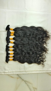 Extensions de cheveux naturels indiens Remy de 18 pouces - Cheveux humains vierges non traités provenant d'un seul donneur avec ondulations profondes - Product Image 3