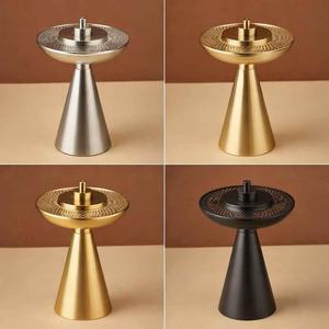 Quemador de incienso árabe antiguo de plata con base cónica, soporte tradicional de metal para Oud y Bukhoor con bandeja de rejilla - Product Image 3
