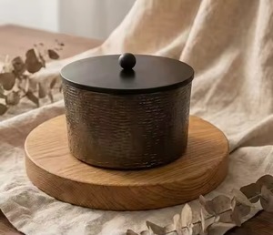 Nouvel Arrivage Bols à Dîner en Métal Premium avec Couvercles Dôme Finition Polie Lavables au Lave-Vaisselle pour Présentation de Plats de Fête - Product Image 4