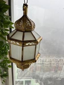 โคมไฟแขวนแบบโมร็อกโก โคมไฟทองเหลืองโบราณ โคมไฟแขวนโลหะวินเทจ โคมไฟตกแต่งสำหรับเดือนรอมฎอน ของตกแต่งบ้านสไตล์อิสลาม - Product Image 6