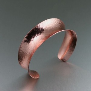 Bracelet magnétique en cuivre rouge pur 99,99 %, style vintage, énergie magnétique, par lametierartz – Grande Vente - Product Image 1