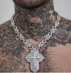 Collier pendentif croix Iced Out en moissanite, chaîne plaquée or, bijoux hip-hop pour homme, idéal pour les soirées - Product Image 3
