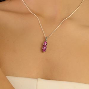 Pendentif barre verticale en rubis naturel, design en grappe taille princesse et taille ronde, bijoux en argent fin 925 OEM/ODM, vente en gros - Product Image 4