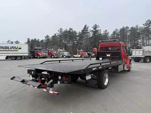 Camion tracteur diesel 6x4 à 10 roues, construction robuste, pour la logistique de charges lourdes et le transport routier - Product Image 2