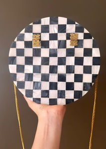 Pochette en résine de créateur de qualité supérieure élégante et durable pour les femmes Utilisation de cadeaux disponible au meilleur prix d'Inde - Product Image 4