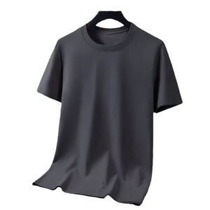 เสื้อยืดคอกลมแขนสั้นผู้ชายผ้าวอร์สเตดคอตตอน 100% ป้องกันขนร่วง ออกแบบโลโก้ตามสั่ง OEM สำหรับฤดูร้อน - Product Image 1