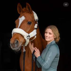 Fabricant indien de licols équestres en nylon rembourrés en fausse fourrure douce, écologiques, durables et au look élégant. - Product Image 3