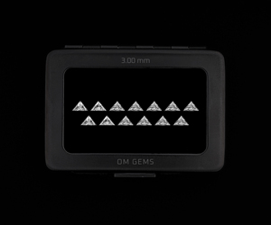 Diamante de laboratorio de corte triangular de 3.0 mm, alta calidad, color EF, VVS, piedra suelta cultivada en laboratorio, proveedor de diamantes CVD para la fabricación de joyería. - Product Image 1