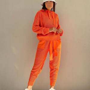 Ensemble de survêtement côtelé en maille pour femme, personnalisé, avec sweat à capuche et pantalon de jogging, fabrication OEM ODM, marque privée, vente en gros - Product Image 4