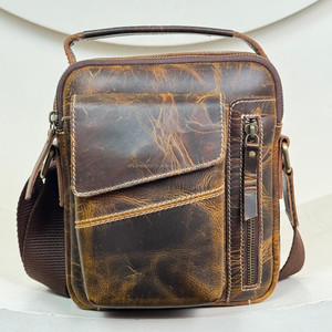 Bolsos de hombro tipo bandolera hechos a mano de cuero genuino desgastado para hombre de lujo con logotipo personalizado para exteriores - Product Image 4