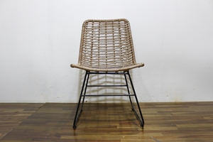 Chaise de salle à manger moderne en rotin tressé avec base en aluminium robuste, mobilier d'extérieur imperméable pour villa et parc - Product Image 6