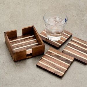 Ensemble de sous-verres en bois avec logo personnalisé pour événements promotionnels, cadeaux d'entreprise et commandes en gros - Product Image 1
