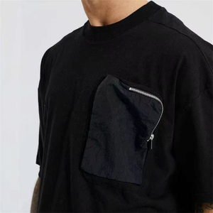 T-shirt à manches courtes noir pour homme avec poche zippée sur la poitrine Coupe classique Décontracté Col rond Jersey en coton - Product Image 4