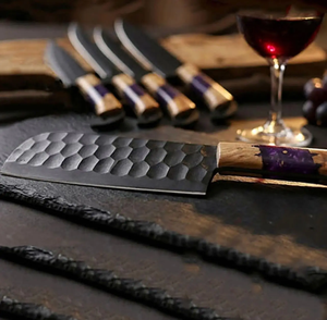 Juego de Cuchillos de Chef de Acero con Alto Contenido de Carbono, Hoja con Recubrimiento Negro, Mango de Madera de Olivo, Sostenible, Duradero, Ambidiestro, Profesional - Product Image 2