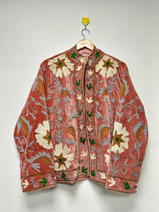 เสื้อแจ็คเก็ตปักลายซูซานีทำมือ งานฝีมือเอกลักษณ์เฉพาะตัว สไตล์ชาติพันธุ์ วินเทจ  ชิ้นงานศิลปะจากช่างฝีมือ - Product Image 4