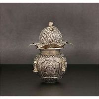 Pot de Pooja en métal plaqué argent décoratif Ganesha Kalash de luxe, cadeau de mariage indien, décoration intérieure, pots de Puja religieux