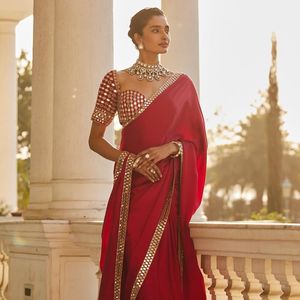 Sari de seda satinada con bordado de diseñador y trabajo de espejos reales, con pieza de blusa sin coser de seda satinada con trabajo de espejos reales. - Product Image 3