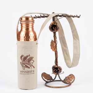 Botella de Agua de Cobre Puro con Diseño Moderno Tallado, Acabado Antiguo, Ecológica, Hecha a Mano, con Bolsa de Hombro de Lona - Product Image 1