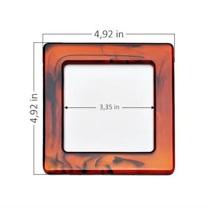 Bolsos de resina hechos a medida con asa de hoja grande y adornos de latón, ideales para la reventa por parte de tiendas de accesorios de moda. - Product Image 1