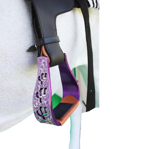 Estribos Premium de Aluminio Ligero para Exhibición Ecuestre Western, con Diseño Intrincado de Cactus, Inclinados y Angulados de 5 pulgadas, para Carreras de Barriles - Product Image 2